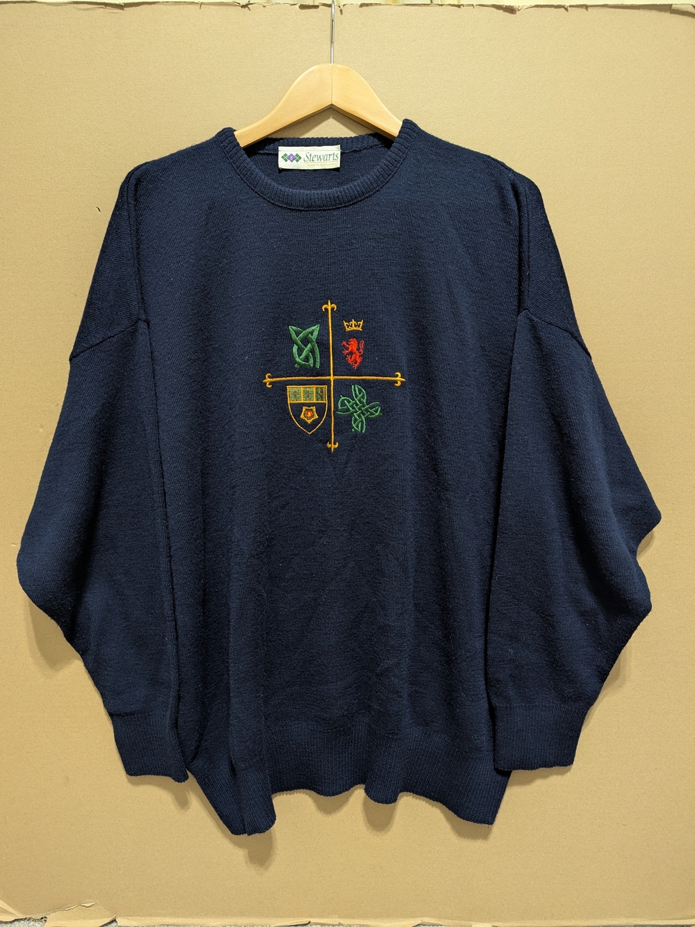 Stewarts Vtg Embroidered Sweater Wool Blend Crest Sz 46 Men's Preppy Collegiate